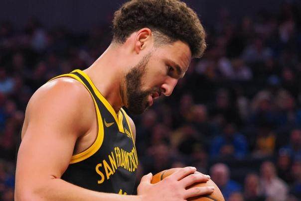 kaiyun sports-替补是不可触及底线？记者一句话让汤普森敏感破防